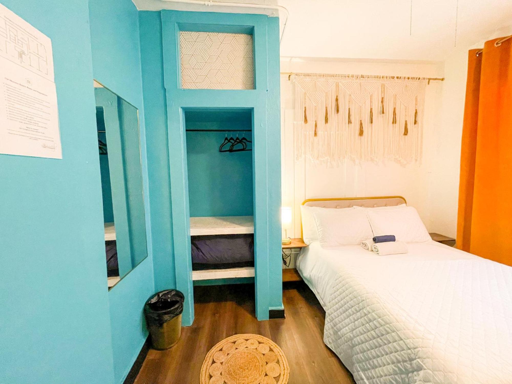 Ith Mission Backpacker Hostel *